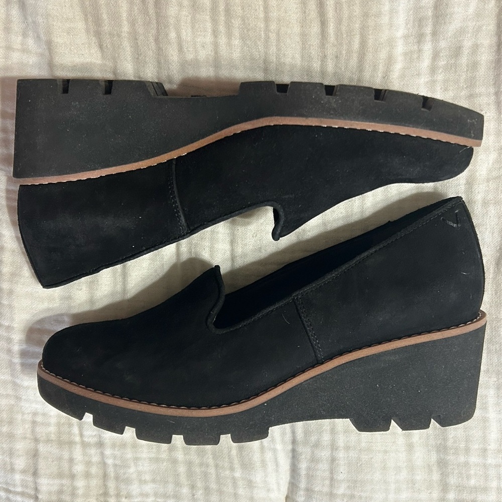 Vionic Willa Wedge Elegant Black Wedge Loafers -  New